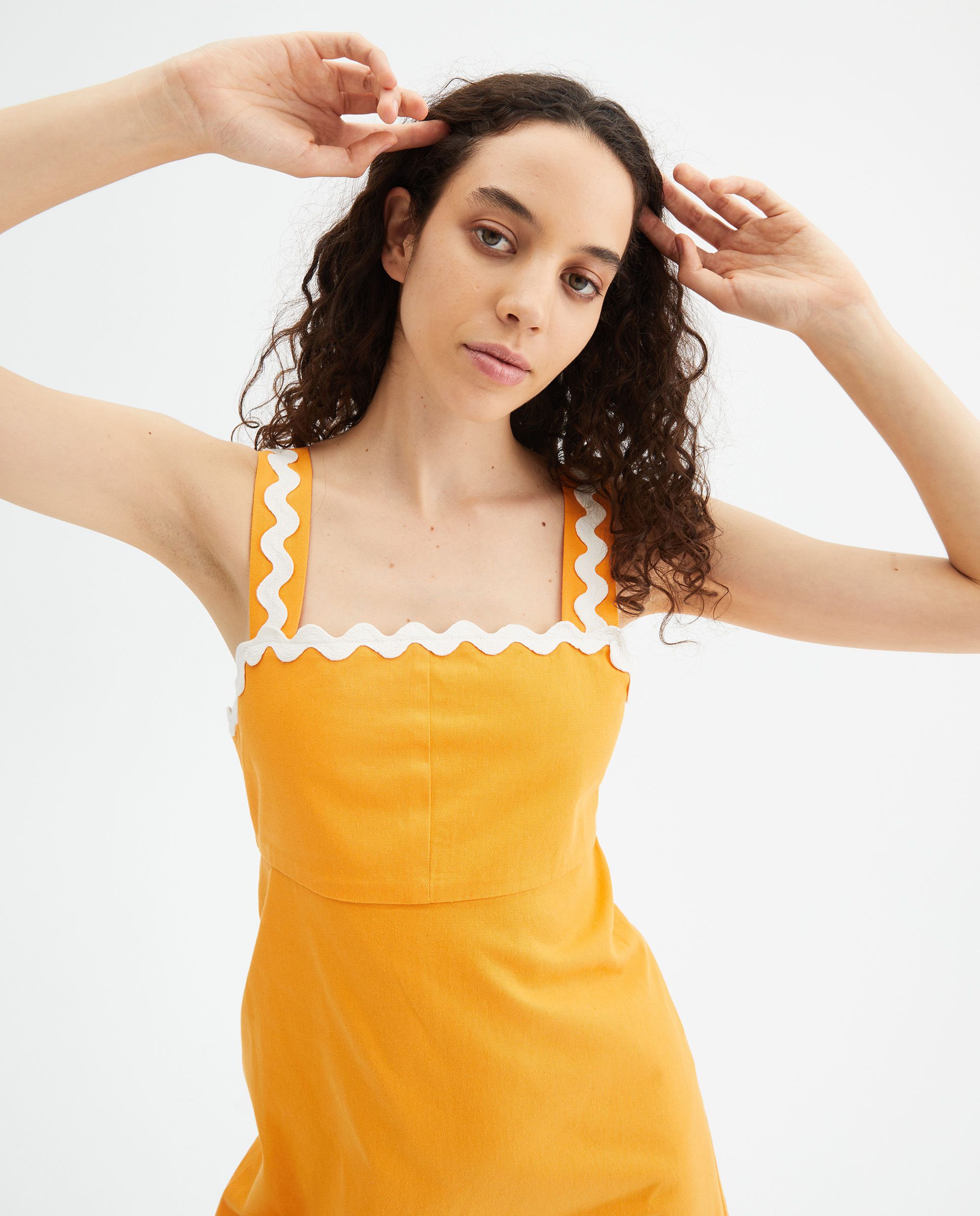 Mini Πορτοκαλί Φόρεμα Με Ζιγκ-Ζαγκ Λεπτομέρειες Compania Fantastica
