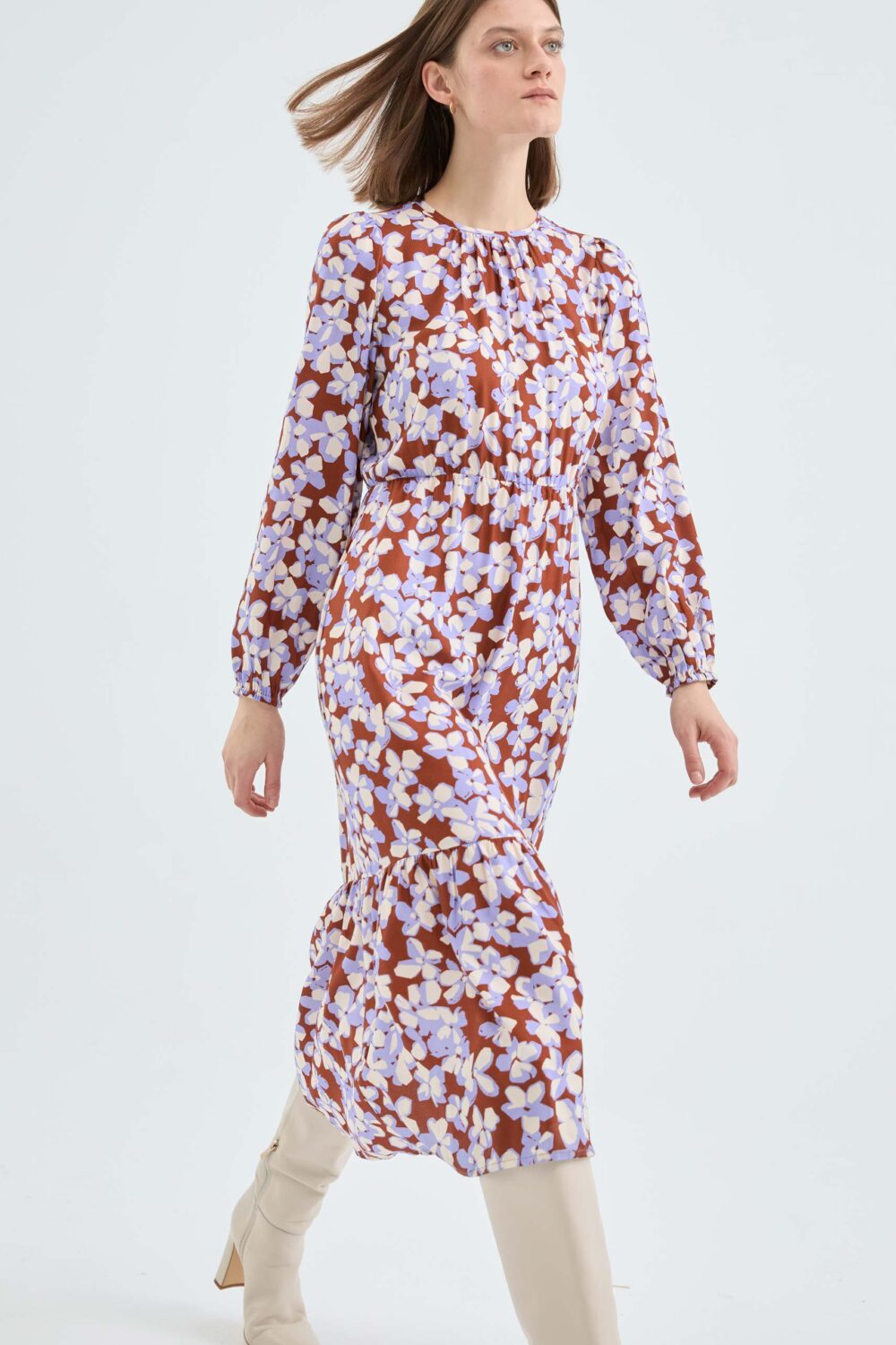 Midi Φλοράλ Φόρεμα Με Βολάν Compania Fantastica