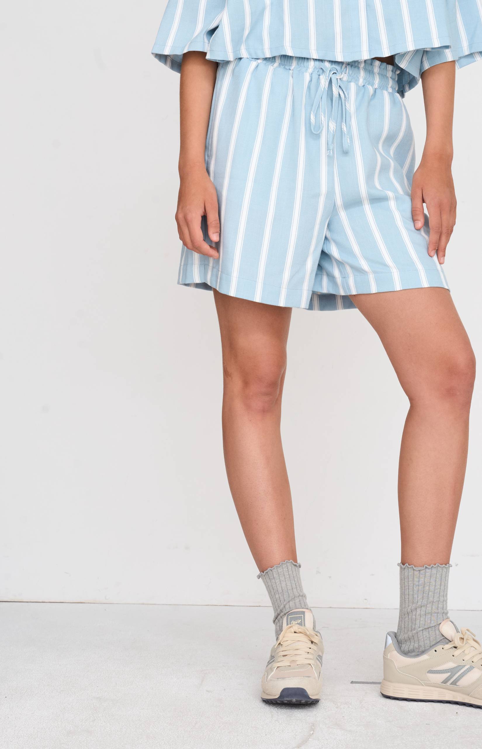 Γαλάζιο Ριγέ Shorts 24 Colours